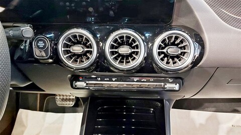 Mercedes-Benz GLA 200 D 200 d Automatic AMG Line Premium Plus Diesel