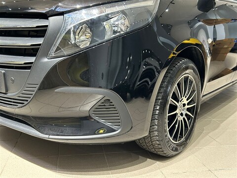 Mercedes-Benz Vito Vito Tourer Pro XL doppie porte Solo 16000 km Diesel