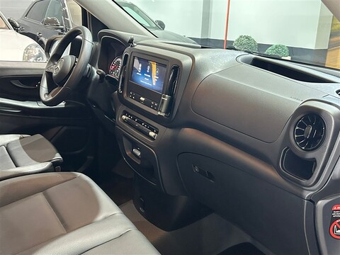 Mercedes-Benz Vito Vito Tourer Pro XL doppie porte Solo 16000 km Diesel