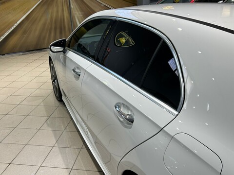 Mercedes-Benz A 180 A 180 d AMG Line Premium auto Diesel