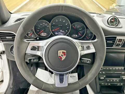 Porsche 911 Coupe 3.8 Carrera 4 GTS Benzina