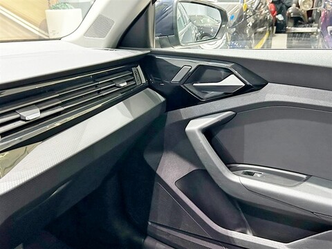 Audi A1 Sportback 30 1.0 tfsi 116cv Benzina