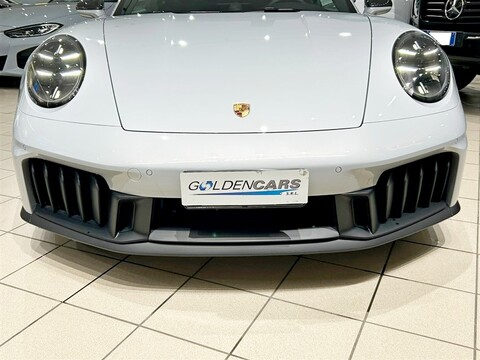 Porsche 911 Carrera GTS Elettrica / Benzina