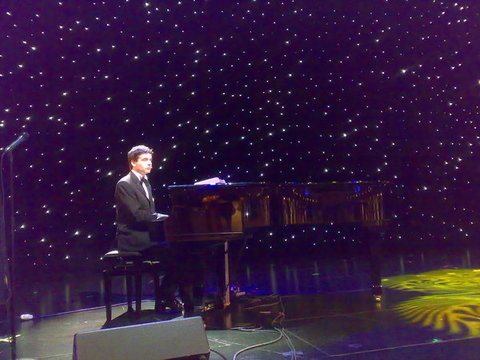 Serate piano bar, convention, serate di gala, serate disco, revival, jazz standard in Sicilia:Teatro
