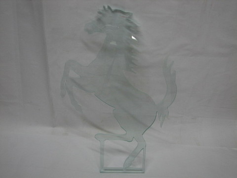 Cavallino rampante "Ferrari" realizzato su vetro monocristallino.
