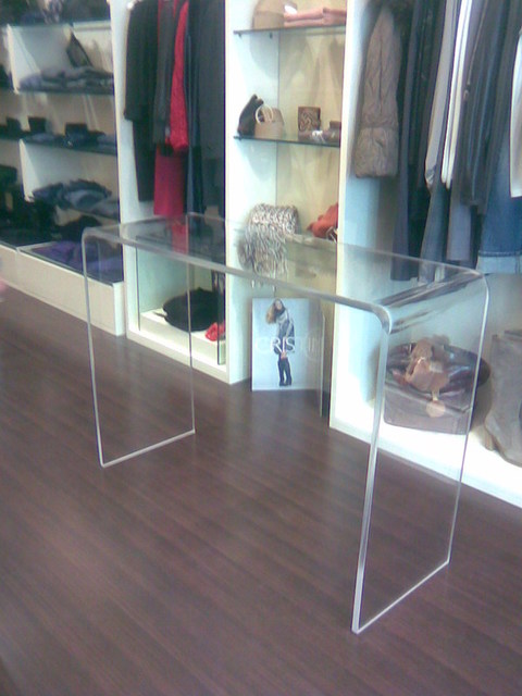 console per negozio abbigliamento unico pezzo curvato in plexiglass trasparente spessore 20 mmportata 100 kg