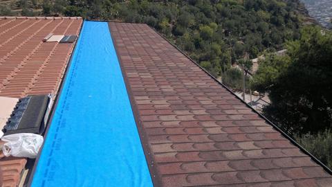 Copertura tetto con tegola canadese