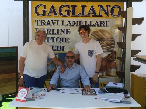 Angelo Duro delle IENE presso il nostro stand in Fiera per acquistare i nostri prodotti.