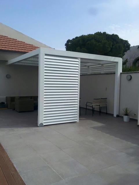 Gazebo Bianco con frangisole