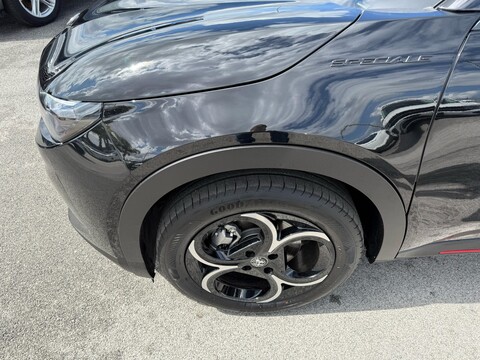 Alfa Romeo Junior 1.2 HYBRID 145 CV EDCT6 SPECIALE MY25 + TETTO Elettrica / Benzina