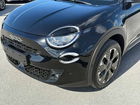 Fiat 600 1.2 HYBRID La Prima 100cv e-DCT Elettrica / Benzina