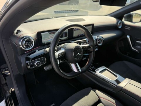 Mercedes-Benz CLA 200 d 150 CV AMG LINE PREMIUM NIGHT EDITION AUTOMATIC Diesel