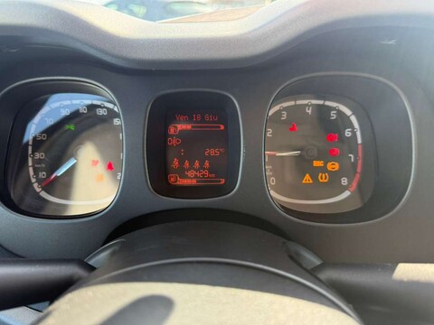 Fiat New Panda 1.0 HYBRID S&S 70 CV CITY LIFE Elettrica / Benzina