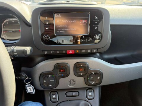 Fiat New Panda 1.0 HYBRID S&S 70 CV CITY LIFE Elettrica / Benzina