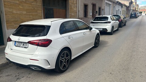 Mercedes-Benz A 180 136 CV AMG LINE NIGHT EDITION AUTOMATIC + TETTO Benzina