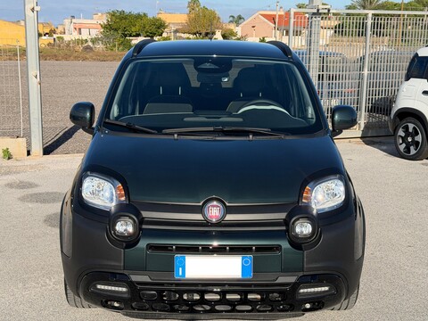 Fiat New Panda PANDINA 1.0 HYBRID S&S 70 CV CROSS MY25 Elettrica / Benzina