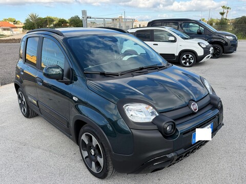 Fiat New Panda PANDINA 1.0 HYBRID S&S 70 CV CROSS MY25 Elettrica / Benzina
