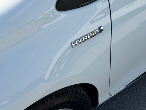 Toyota Yaris 5p 1.5 hybrid Active Plus Elettrica / Benzina