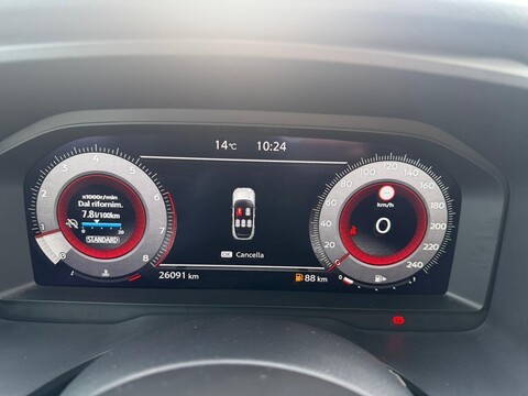 Nissan Qashqai 1.3 DIG-T MHEV 140 CV N-CONNECTA Elettrica / Benzina