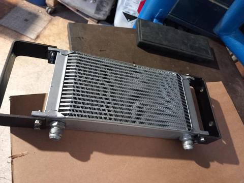 RADIATORE OLIO JCB 80.4