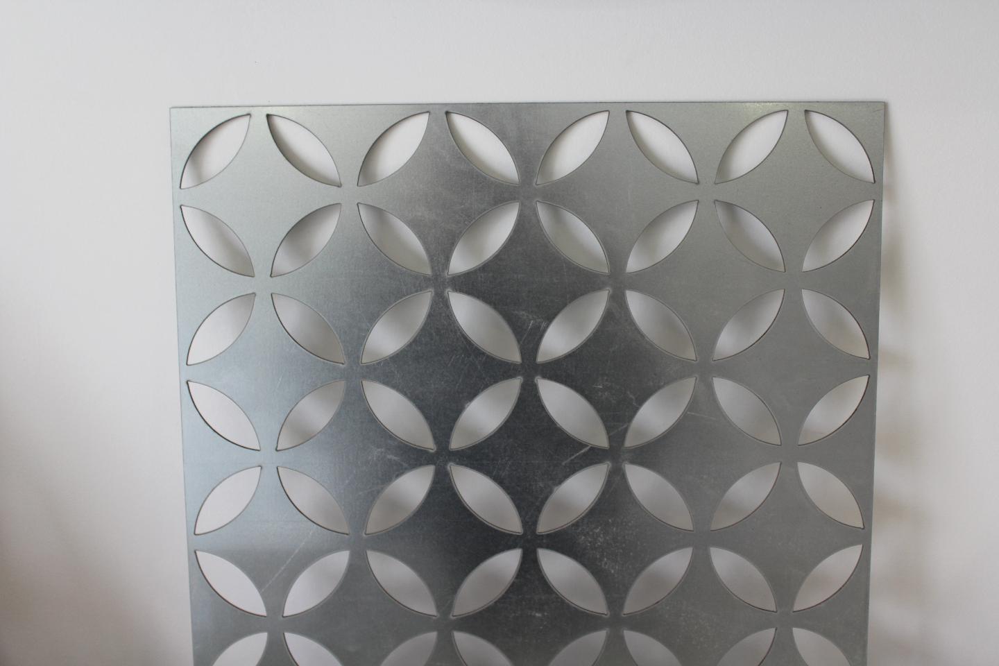 Divisori/pannelli decorati in lamiera alluminio, corten e acciaio ...