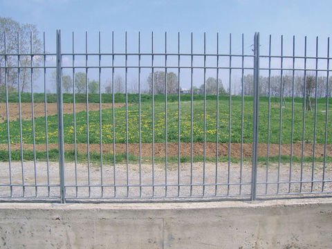 Ringhiere e recinzioni in ferro e lamiera