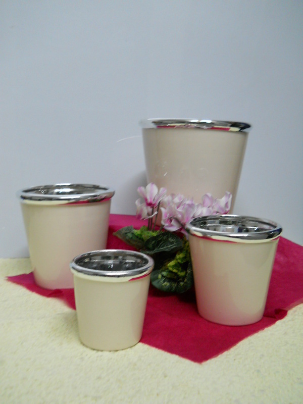 Portavasi x 4 in Ceramica - Sconti per Fioristi e Aziende - in 2 modelli