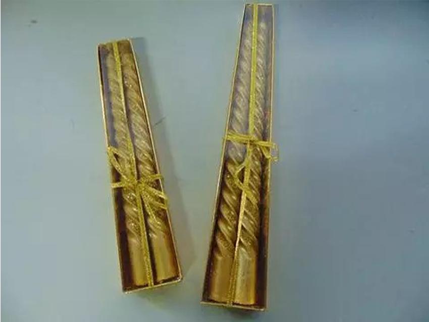 Candele Torciglione x 2 glitterati H 20 e 25 - Oro/Rosso/Argento - Sconti per Fioristi e Aziende