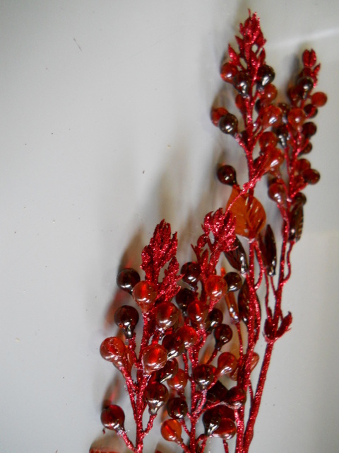 Ramo foglie cristal H 61 Bianco o rosso Prodotto adatto per fioristi, arredatori, wedding Co.