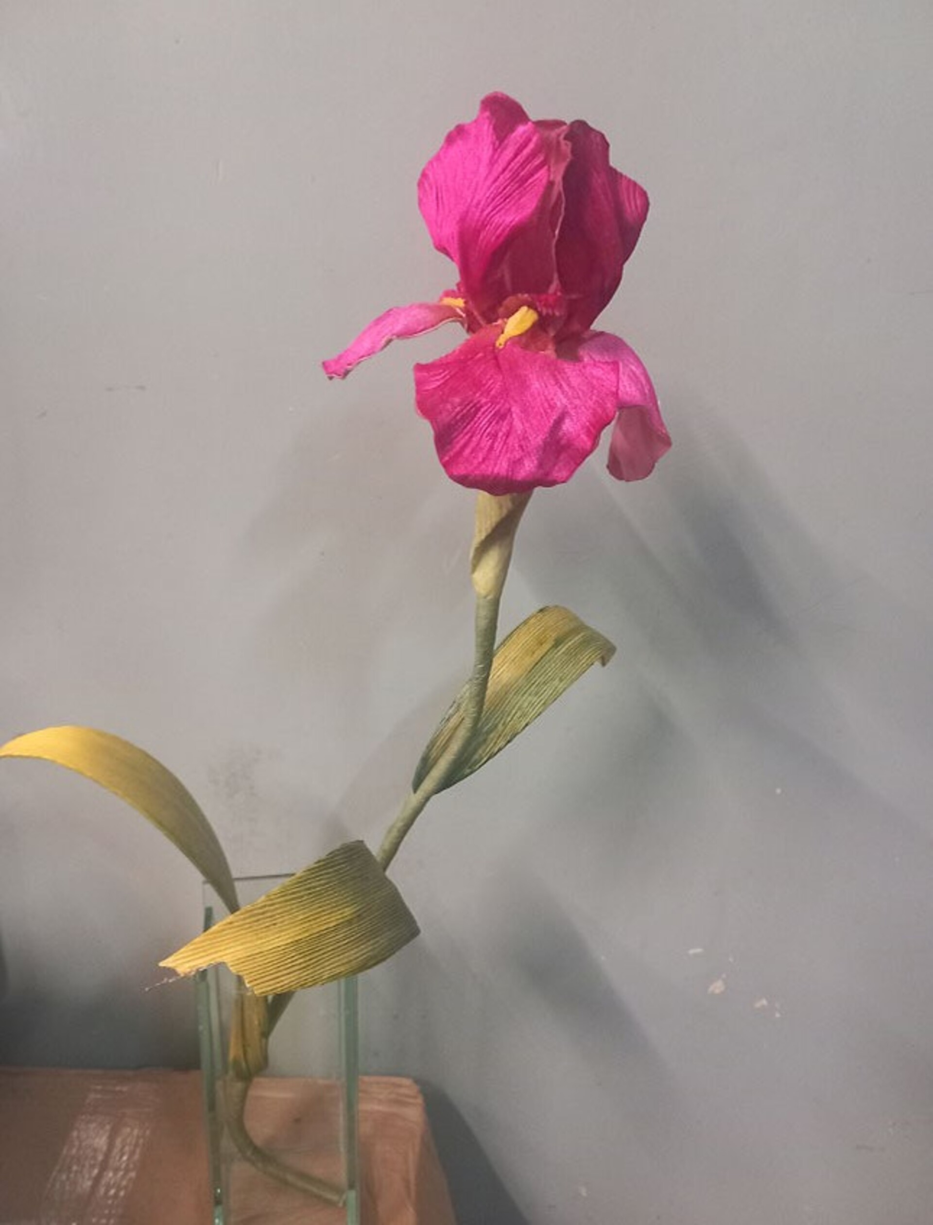 Iris Artificiale Singolo H 100- Sconti per Fioristi e Aziende . - in velluto