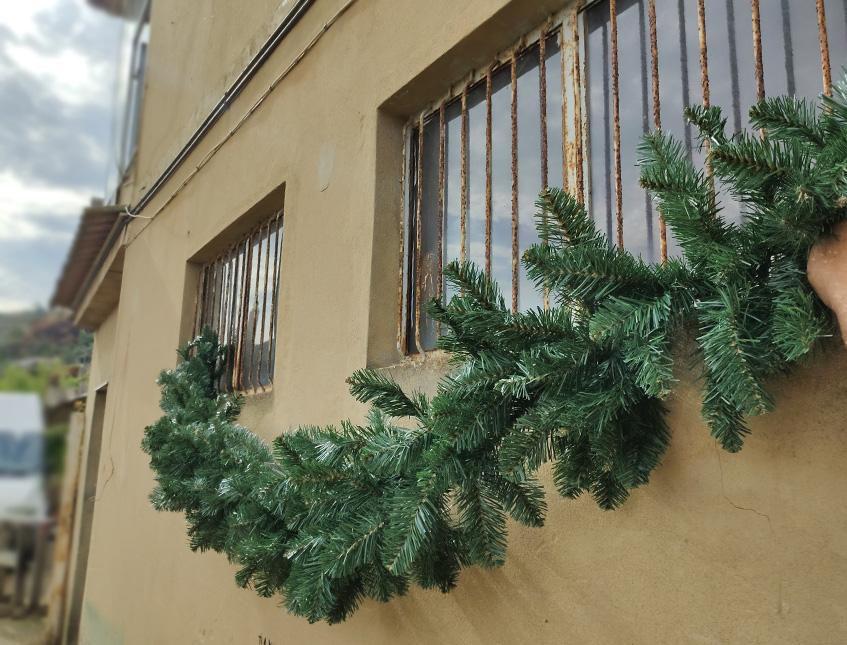 Festone di Natale cm.270 - Sconti per Fioristi e Aziende - dm.40 x 240 rami in Poliestere