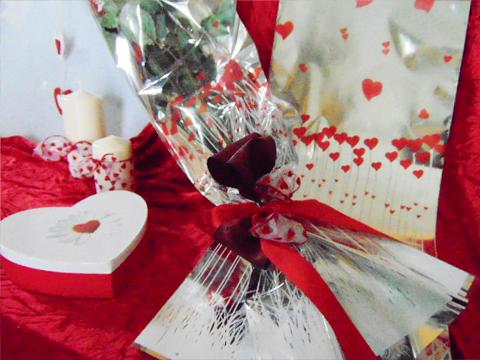 Buste per rose H 25 x 100 - Confezione da 100 buste - Stampa cuori + F/Argento