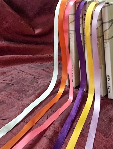 Nastro Mezzo Raso H 10 - Sconti per Fioristi e Aziende - Dispencer 100 Mt. colori assortiti