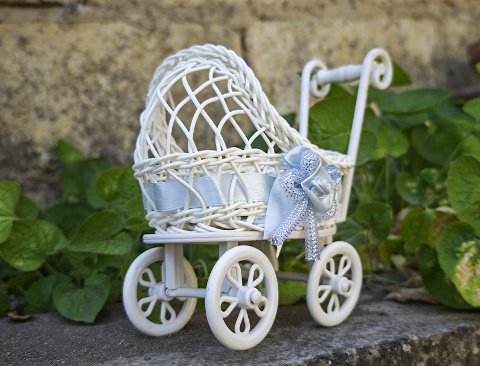 Carrozzina portaconfetti H 19 - Sconto per Fioristi e Aziende . - per Matrimonio e Feste