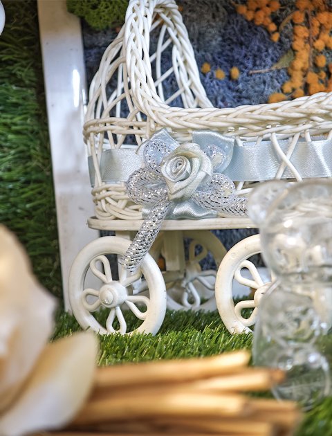 Carrozzina portaconfetti H 19 - Sconto per Fioristi e Aziende . - per Matrimonio e Feste