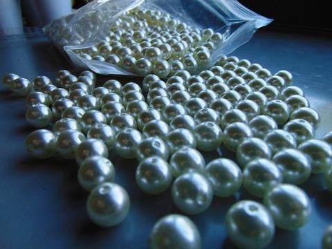 Perle forate dm. 15 Busta gr. 500 Sconti per Fioristi e Aziende