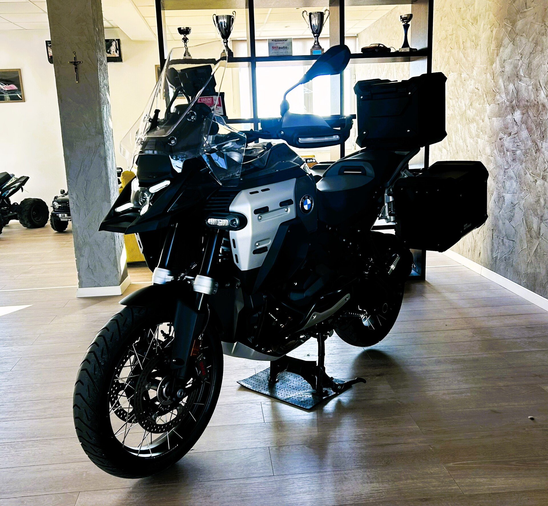 BMW 123 R 1300 GS Adventure Triple Black Benzina