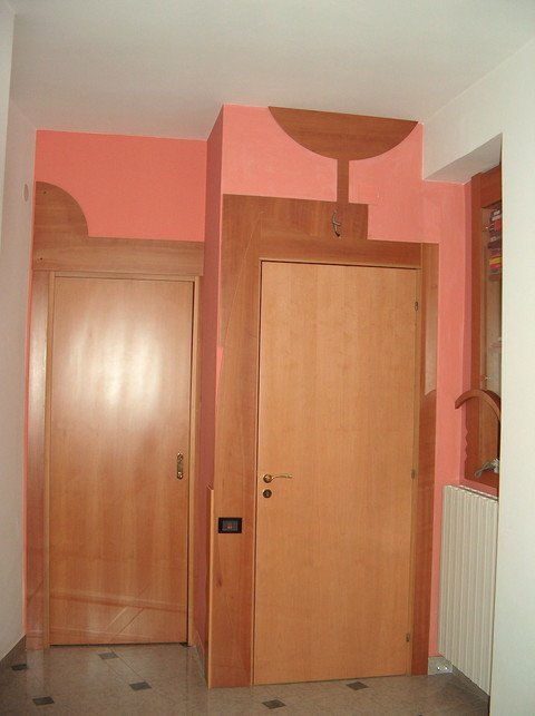Porte in legno di Pero con cornici di forma particolare (Rif immagine 058)
