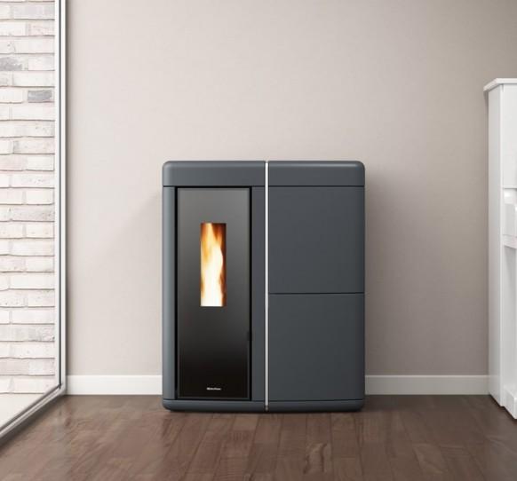 TERMO STUFA PELLET ERMETICA VENTILATA SLIM EXTRAFLAME EVELYNE IDRO 2.0