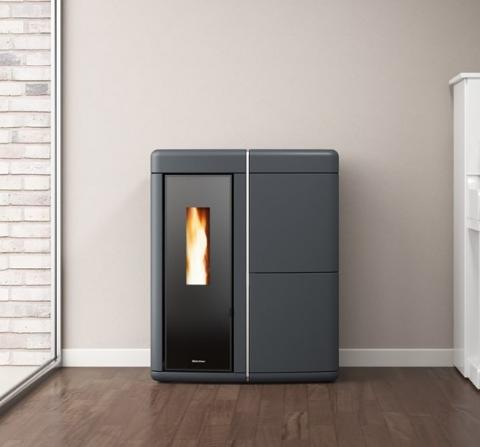 TERMO STUFA PELLET ERMETICA VENTILATA SLIM EXTRAFLAME EVELYNE IDRO 2.0