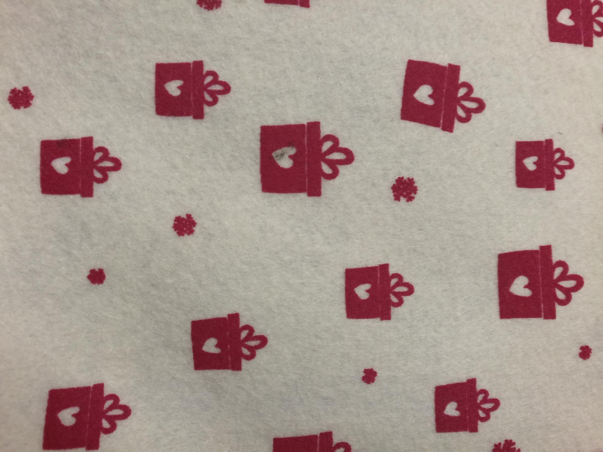 pannolenci panna con pacchetti rosso scuro 50x90cm arti e grafica feltro