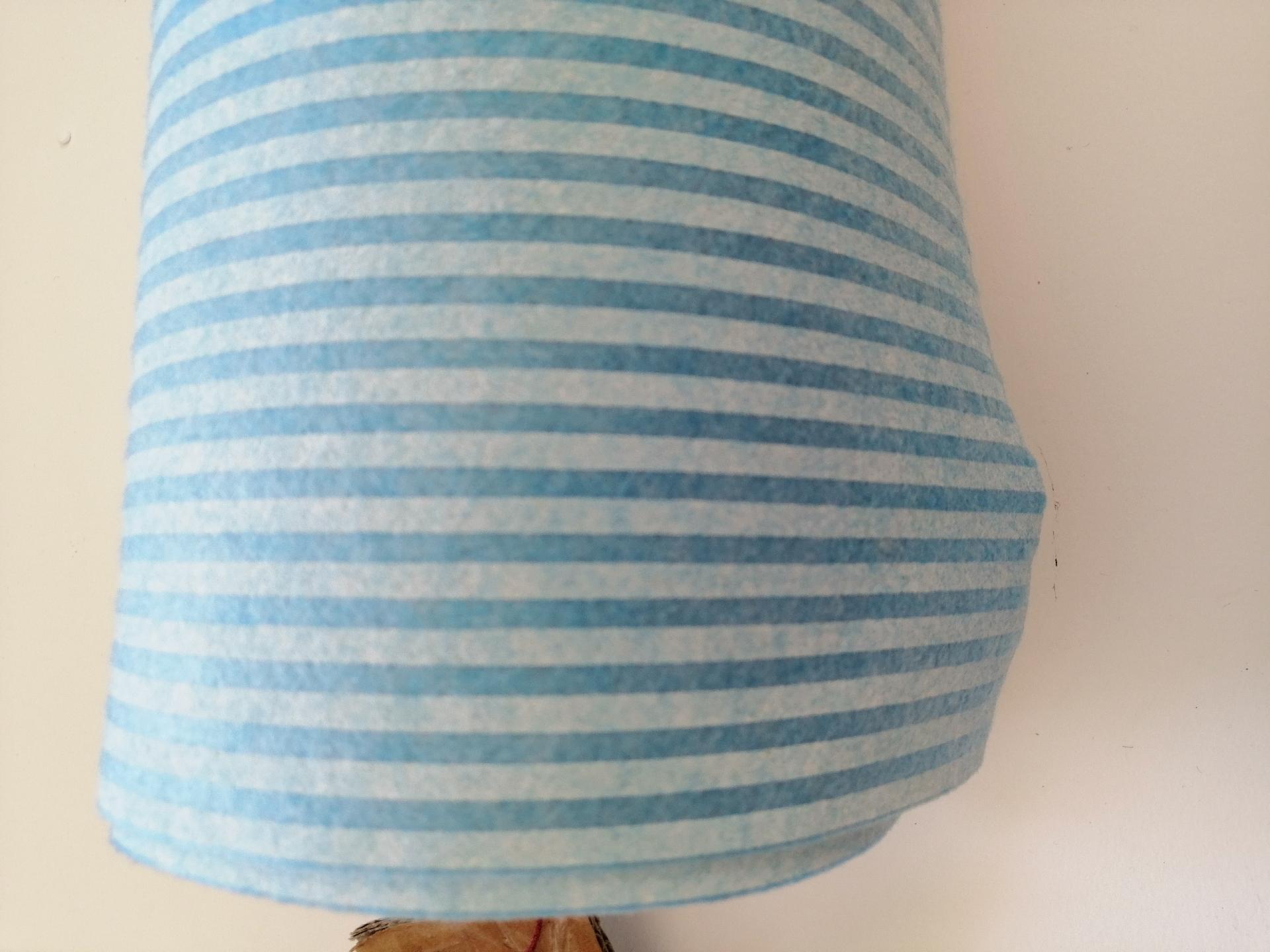 Pannolenci azzurro con righe bianche 1 mm stafil 90x50cm