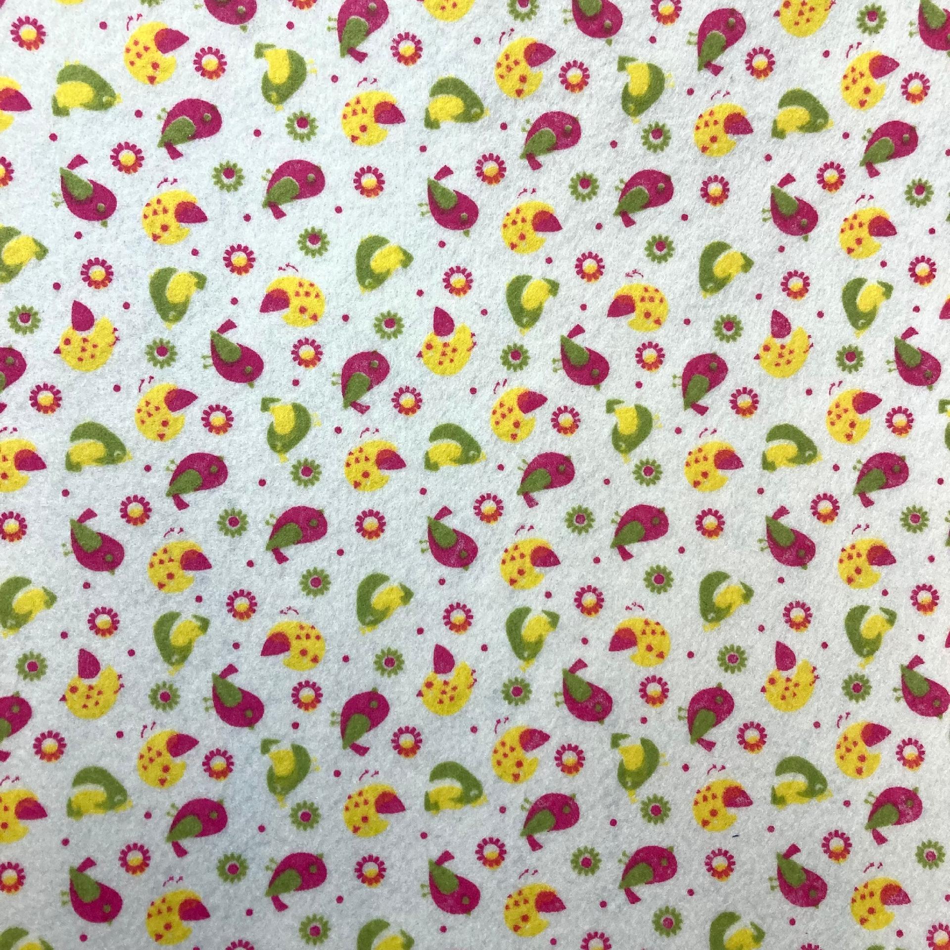 Pannolenci bianco con uccellini colorati stafil 90 x 50 cm