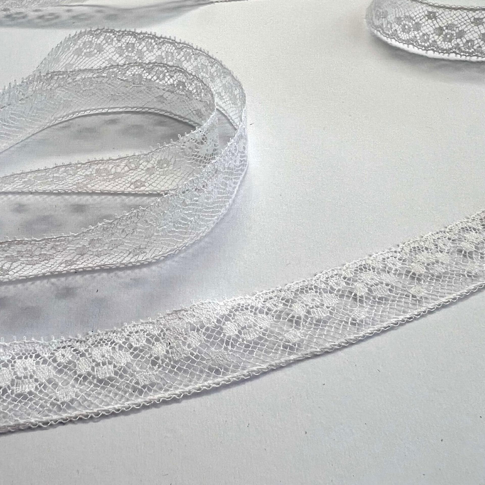 Bellissimo nastro di pizzo bianco panno artigianale nastro adesivo di pizzo  tessuto adesivo nastro di pizzo di cotone nastri decorativi di cancelleria  fai da te regali per bambini - AliExpress