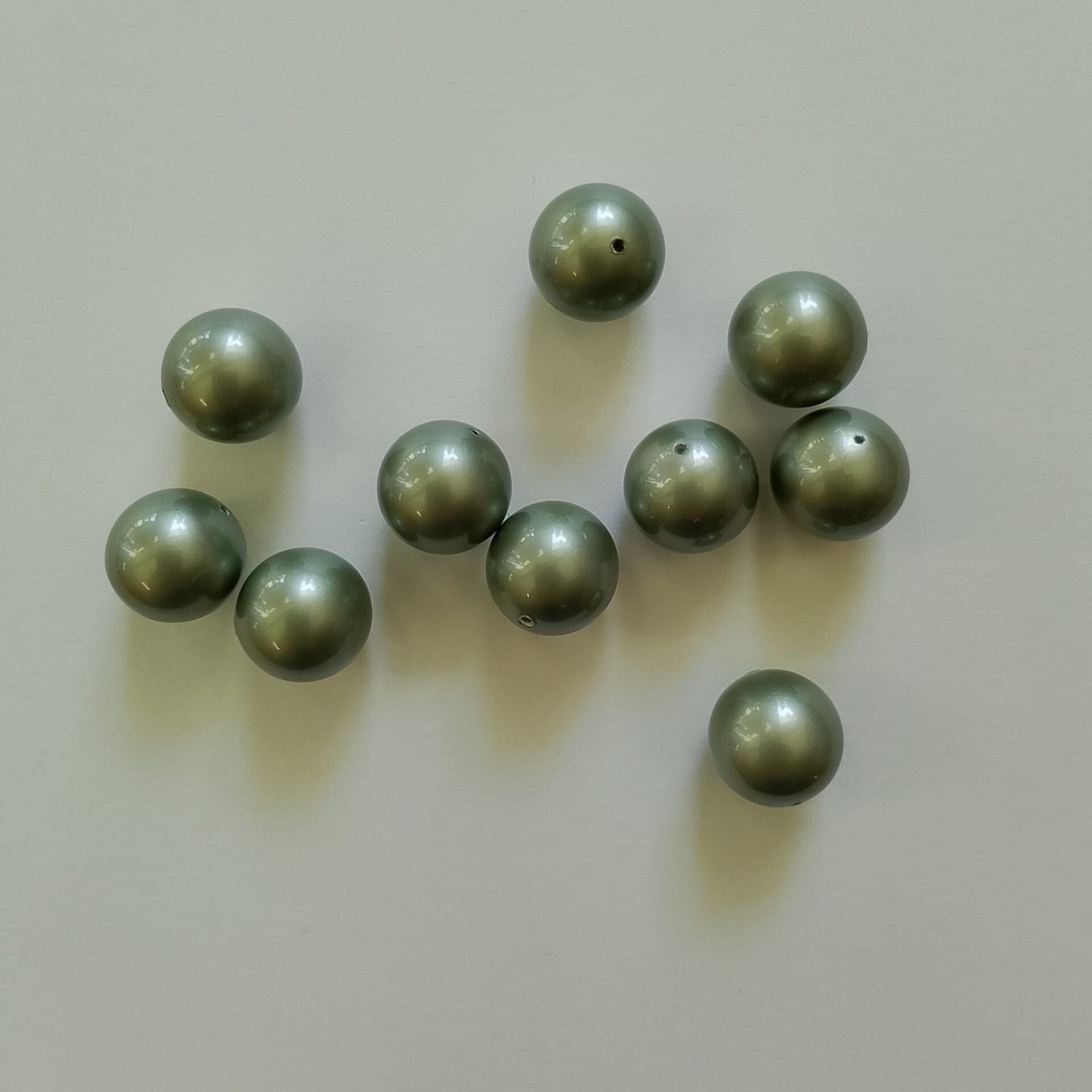 perle swarovski 5810 crystal powder green pearl busta da 10 pezzi 10mm