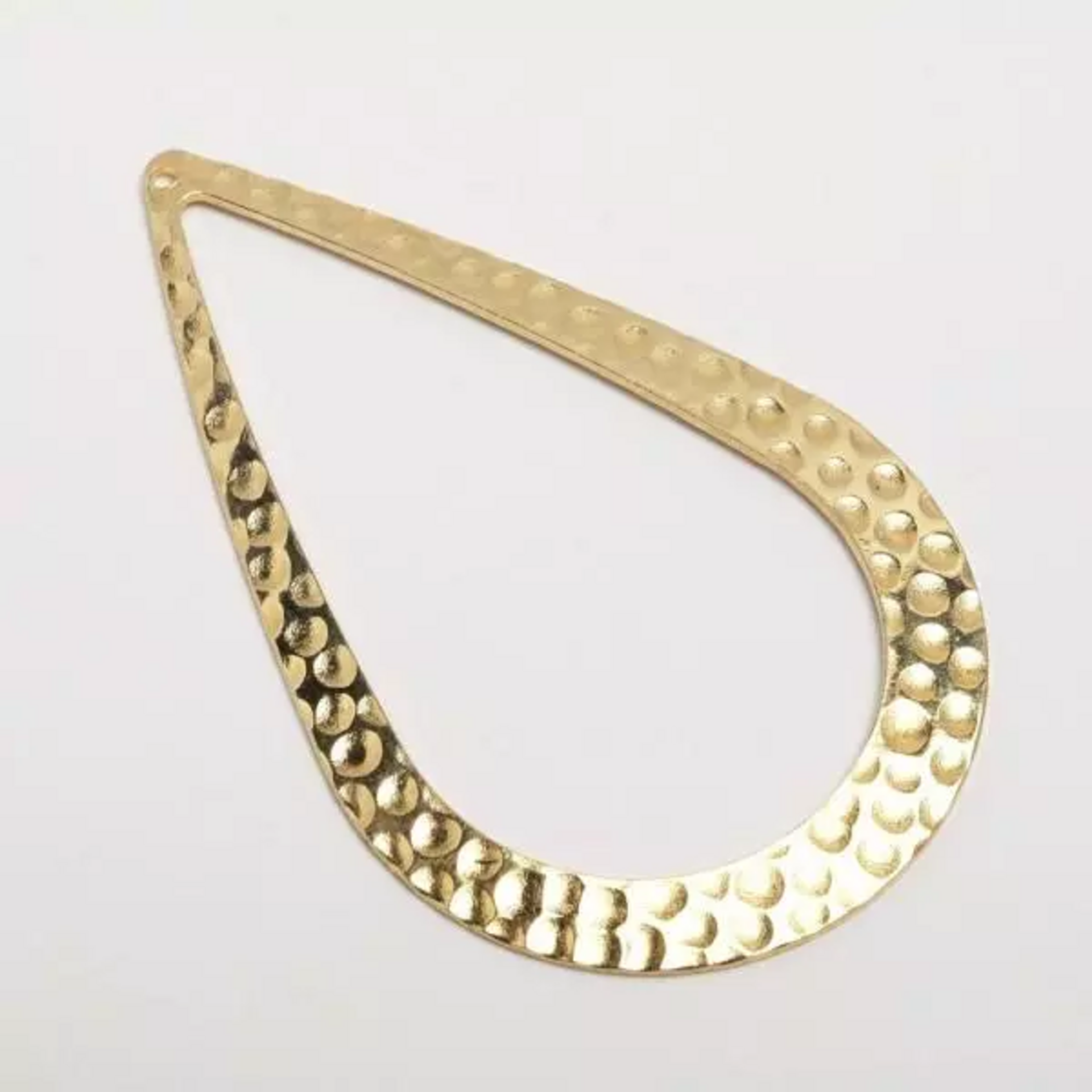 Ciondolo Goccia martellata mm 40   colore  oro menoni busta da 4 pezzi