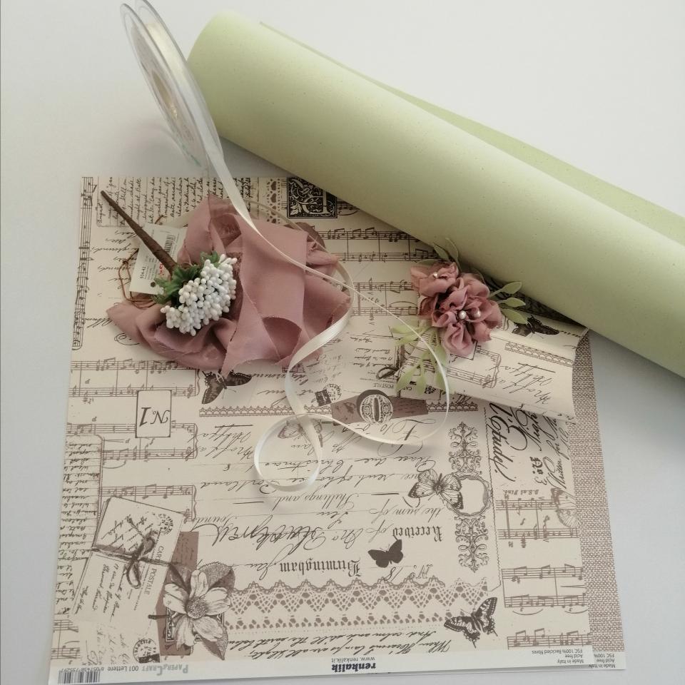 carta scrapbooking fantasia lettere, fiori, spartiti e note musicali renkalik 30 cm x 30 cm