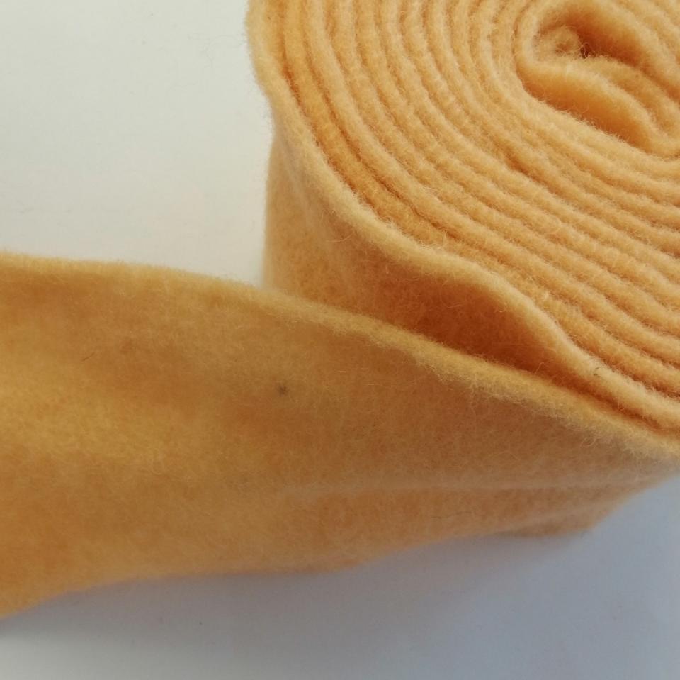 fascia di feltro in lana cotta colore albicocca stafil 15cm x 1 mt