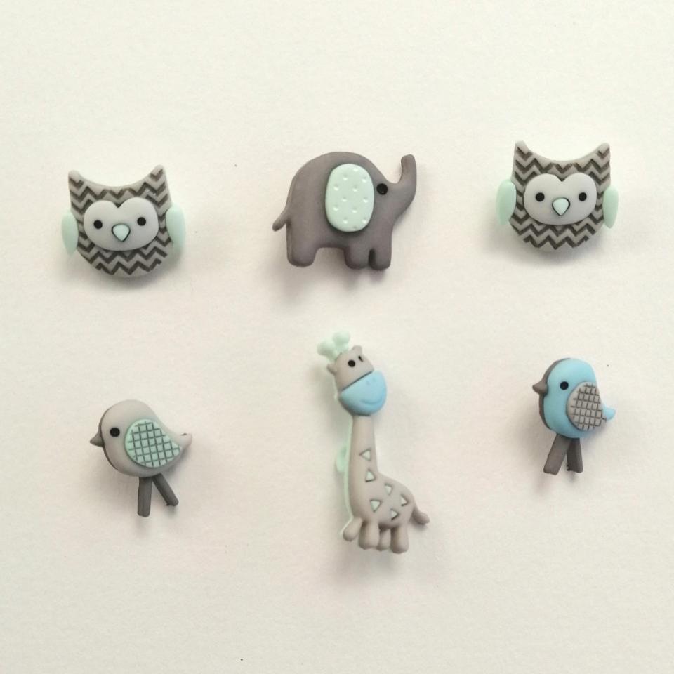 Bottoni decorativi  in resina animali shabby stafil 6 pezzi assortiti per 2 cm circa