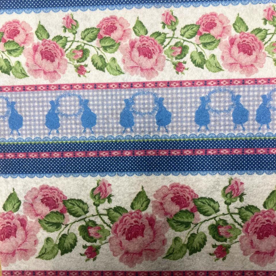 Feltro stampato con rose stamperia 30x30